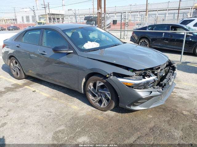 HYUNDAI ELANTRA SEL SPORT - 1