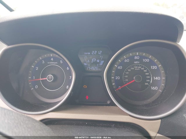 HYUNDAI ELANTRA SE - 7