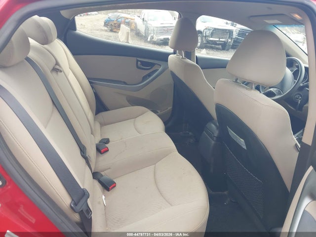 HYUNDAI ELANTRA SE - 8