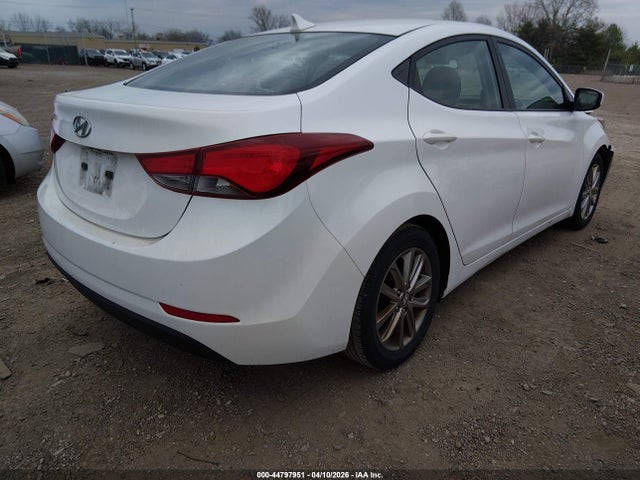 HYUNDAI ELANTRA SE - 4