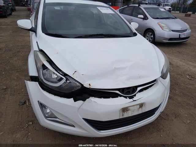 HYUNDAI ELANTRA SE - 6