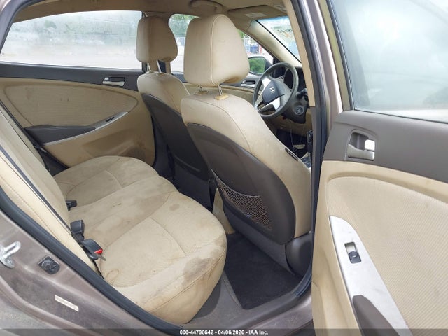 HYUNDAI ACCENT GLS - 8