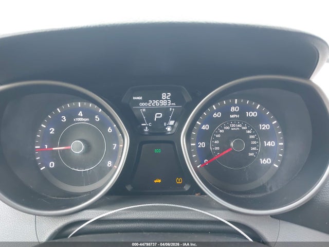 HYUNDAI ELANTRA GLS - 7