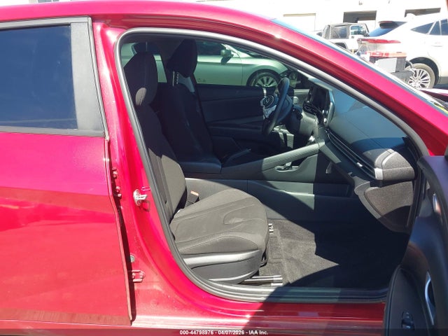 HYUNDAI ELANTRA SEL - 5