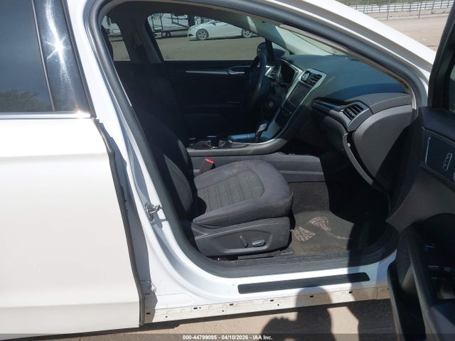 FORD FUSION SE - 5