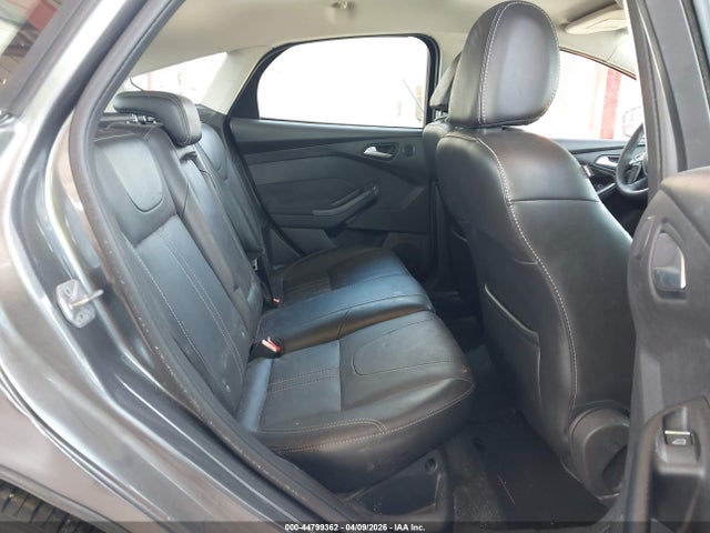 FORD FOCUS TITANIUM - 8