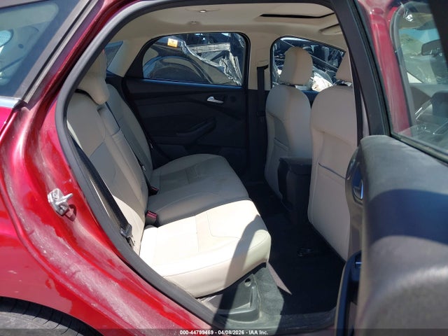 FORD FOCUS TITANIUM - 8