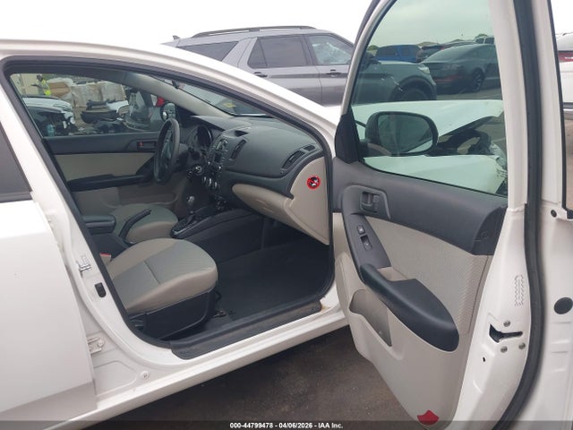 KIA FORTE EX - 5