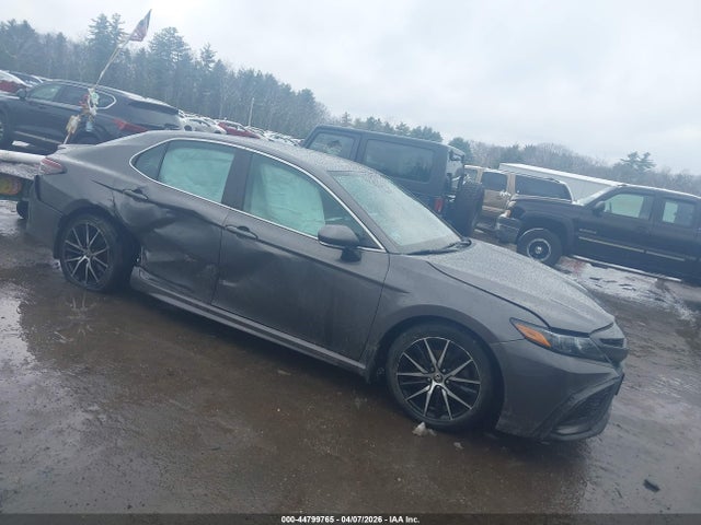 2021 TOYOTA CAMRY SE AWD