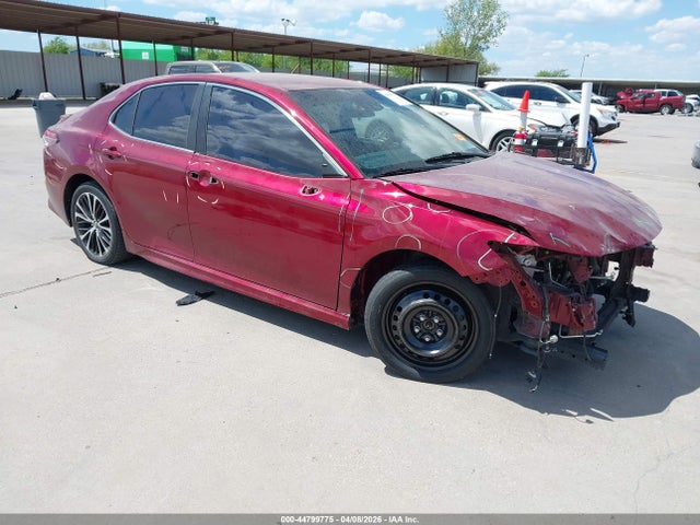 2018 TOYOTA CAMRY SE