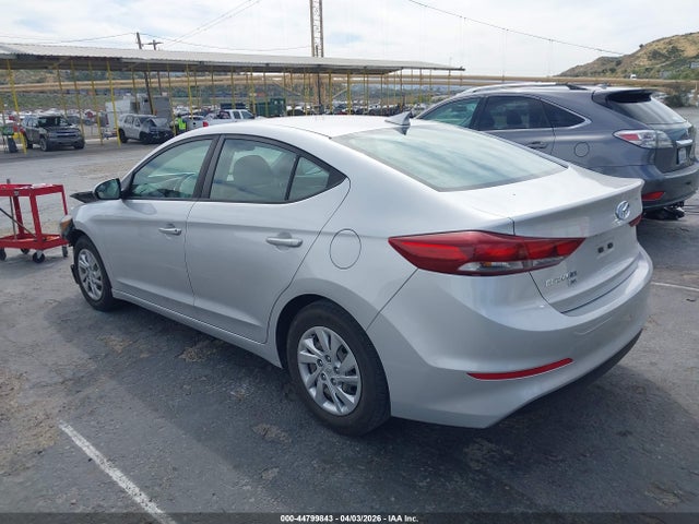HYUNDAI ELANTRA SE - 3