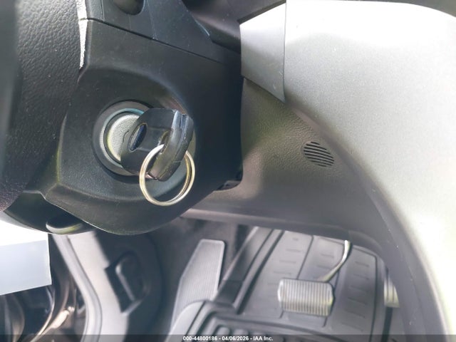 2017 FORD ESCAPE S 11