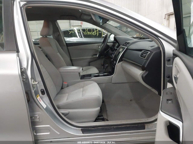2015 Toyota CAMRY LE photo 5