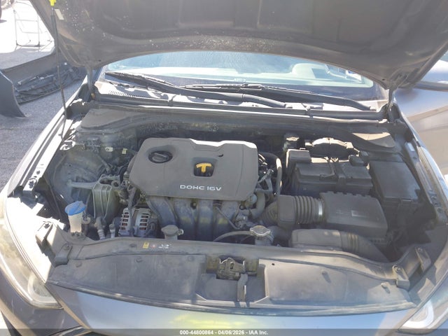 HYUNDAI ELANTRA LIMITED - 10