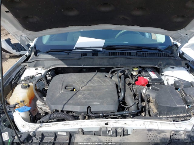 FORD FUSION SE - 10
