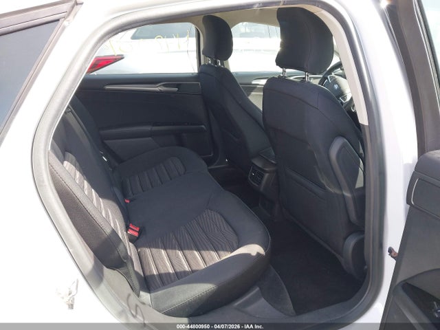 FORD FUSION SE - 8