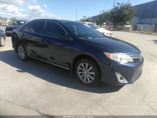 2014 TOYOTA CAMRY XLE