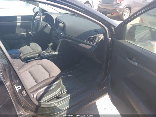 HYUNDAI ELANTRA VALUE EDITION - 5