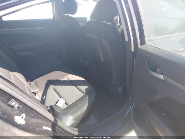 HYUNDAI ELANTRA VALUE EDITION - 8