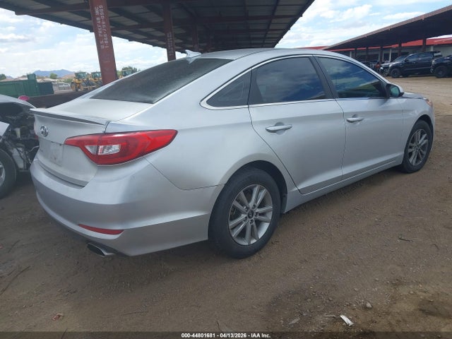 HYUNDAI SONATA SE - 4