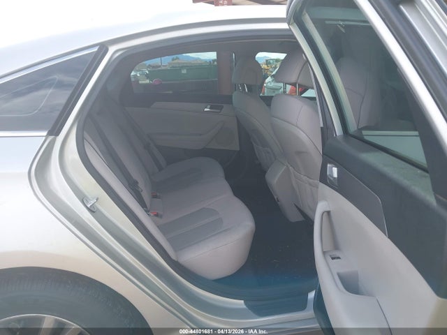 HYUNDAI SONATA SE - 8