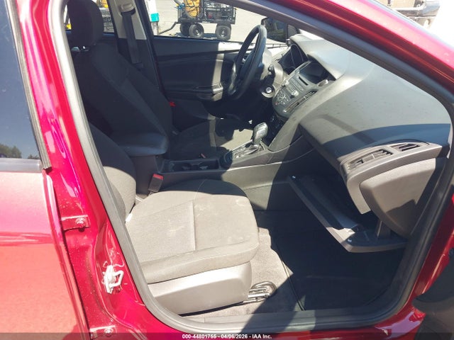 FORD FOCUS SE - 5