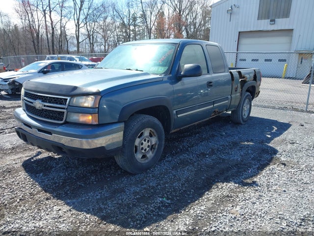 CHEVROLET SILVERADO 1500 LT1 - 2