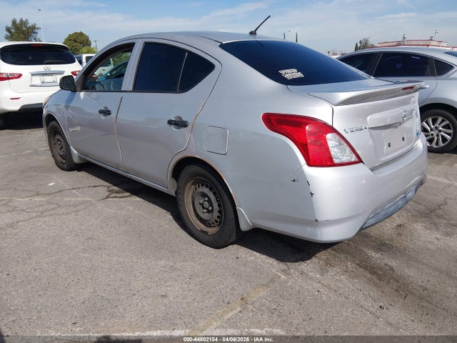 2015 Nissan VERSA 1.6 S+ 照片 3