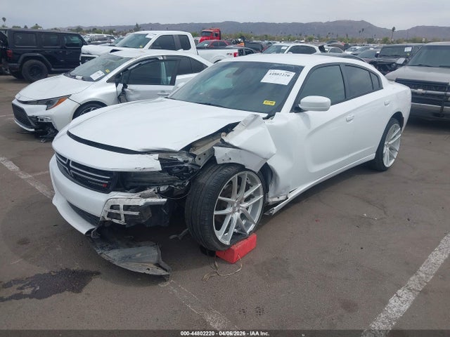 DODGE CHARGER SE - 2