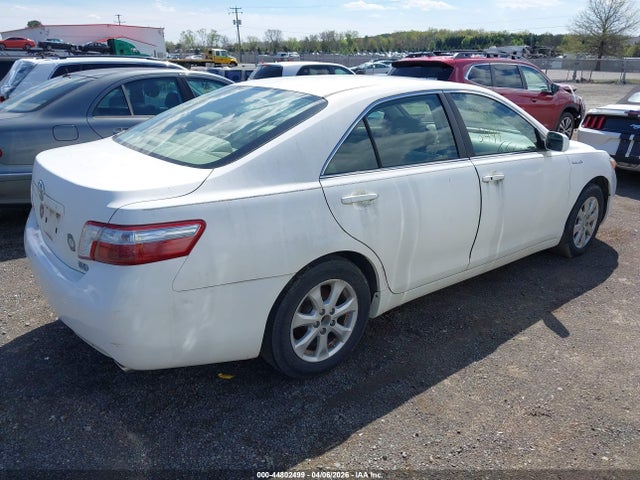 TOYOTA CAMRY - 4