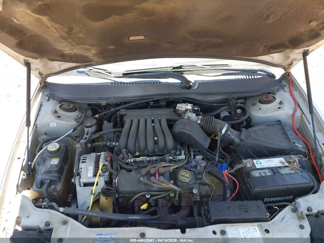 FORD TAURUS SE - 10