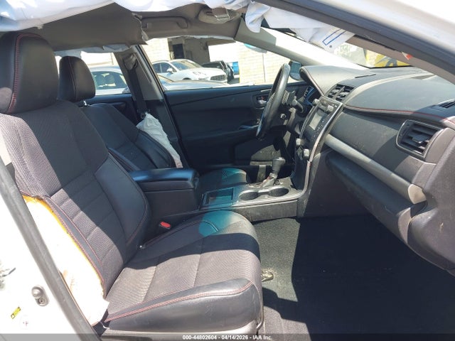 صورة 5 لـ 2016 Toyota CAMRY SE