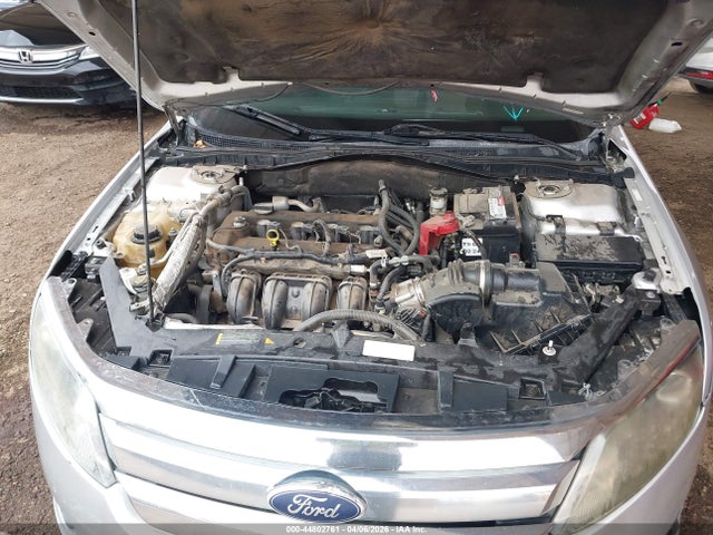 FORD FUSION SE - 10