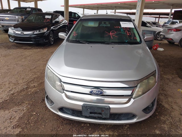 FORD FUSION SE - 6