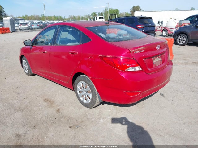 HYUNDAI ACCENT GLS - 3