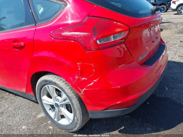 FORD FOCUS SE - 6