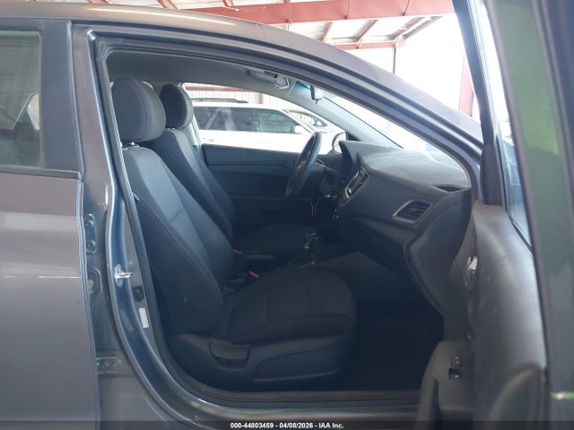 HYUNDAI ACCENT SE - 5