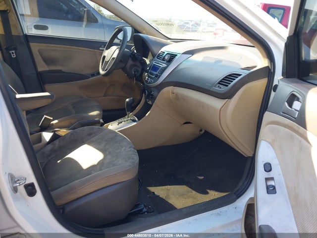 HYUNDAI ACCENT GLS - 5