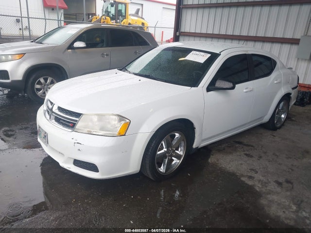 DODGE AVENGER SE - 2