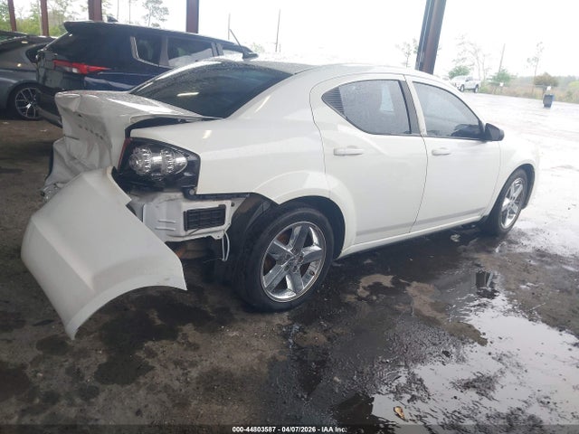 DODGE AVENGER SE - 4