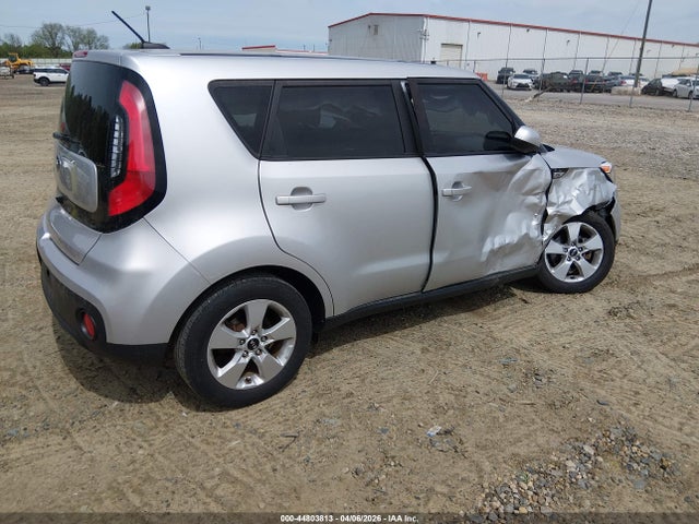 KIA SOUL - 4