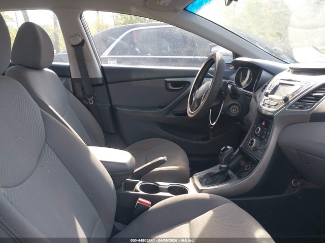 HYUNDAI ELANTRA SE - 5