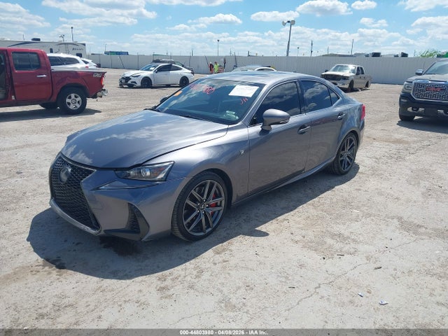 صورة 2 لـ 2017 Lexus IS 300