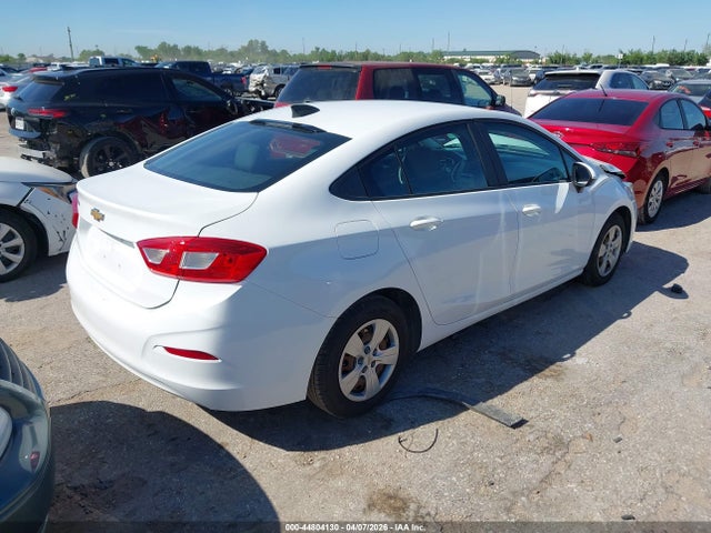 CHEVROLET CRUZE LS AUTO - 4