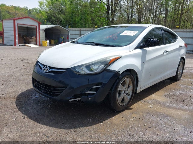 HYUNDAI ELANTRA SE - 2