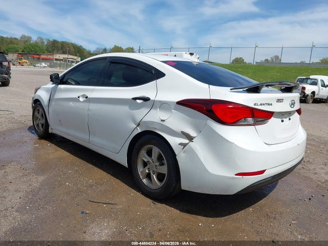 HYUNDAI ELANTRA SE - 3