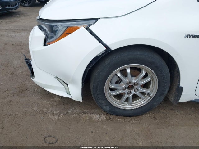 صورة 19 لـ 2021 Toyota COROLLA HYBRID LE