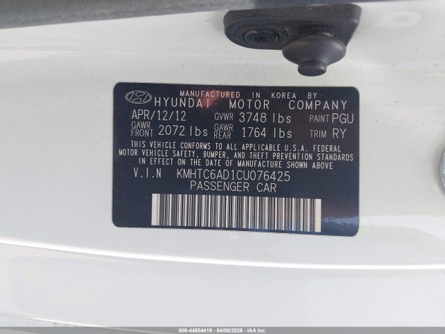 HYUNDAI VELOSTER BASE W/RED/BLACK - 9