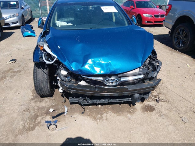 HYUNDAI ELANTRA LIMITED - 6