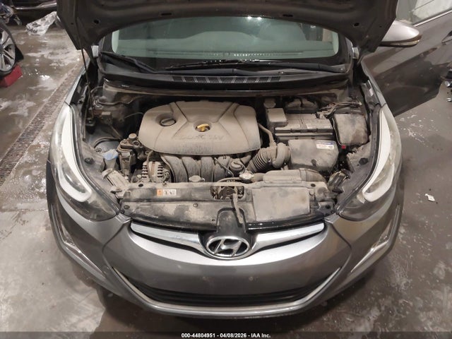 HYUNDAI ELANTRA - 10